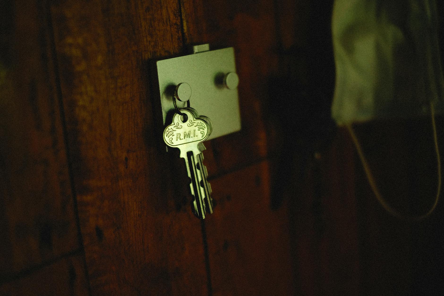 Affitto, se il proprietario accetta le chiavi, il conduttore deve comunque pagare i 6 mesi di preavviso?